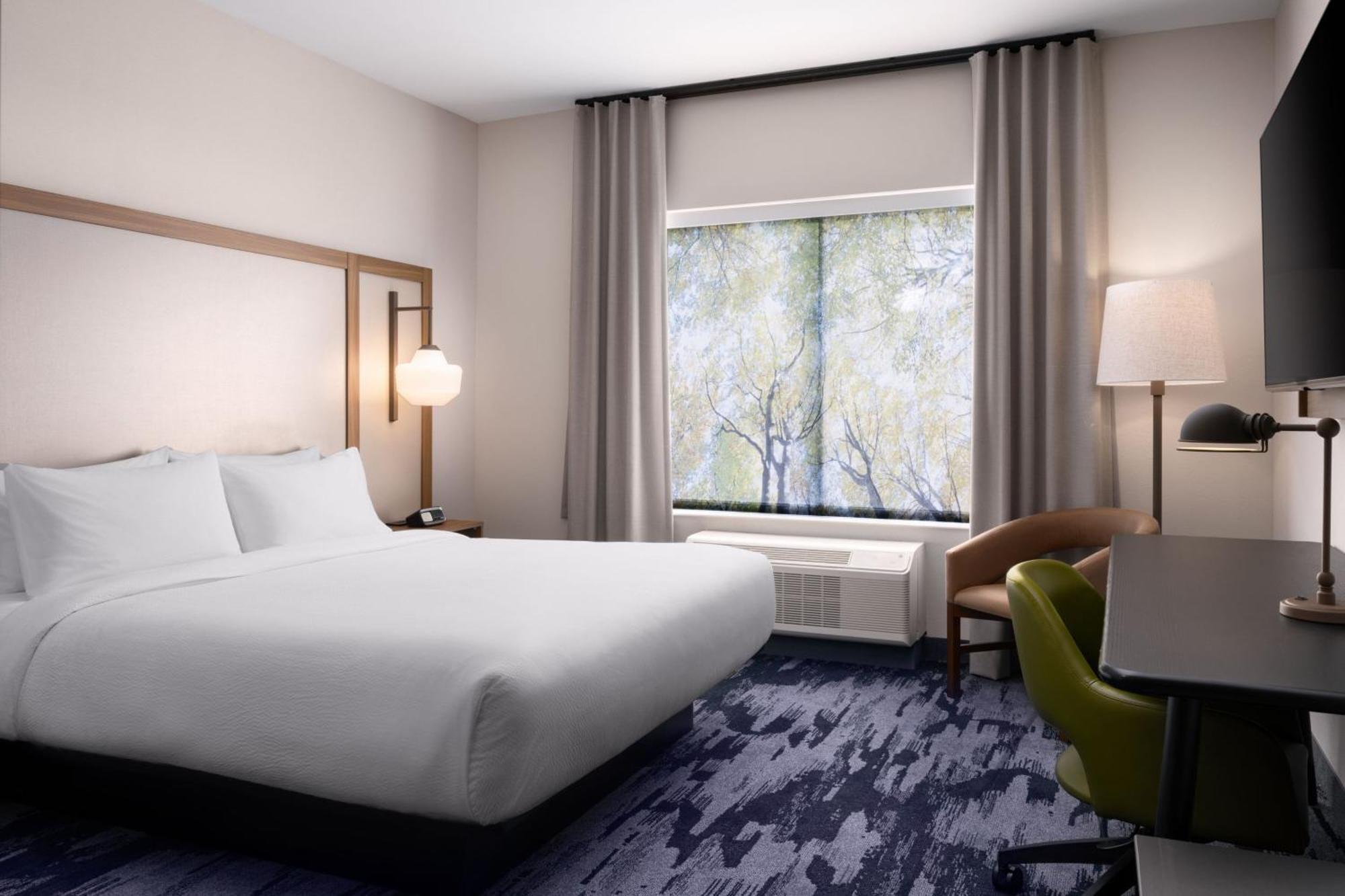 Fairfield By Marriott Inn & Suites ווייקרוס מראה חיצוני תמונה