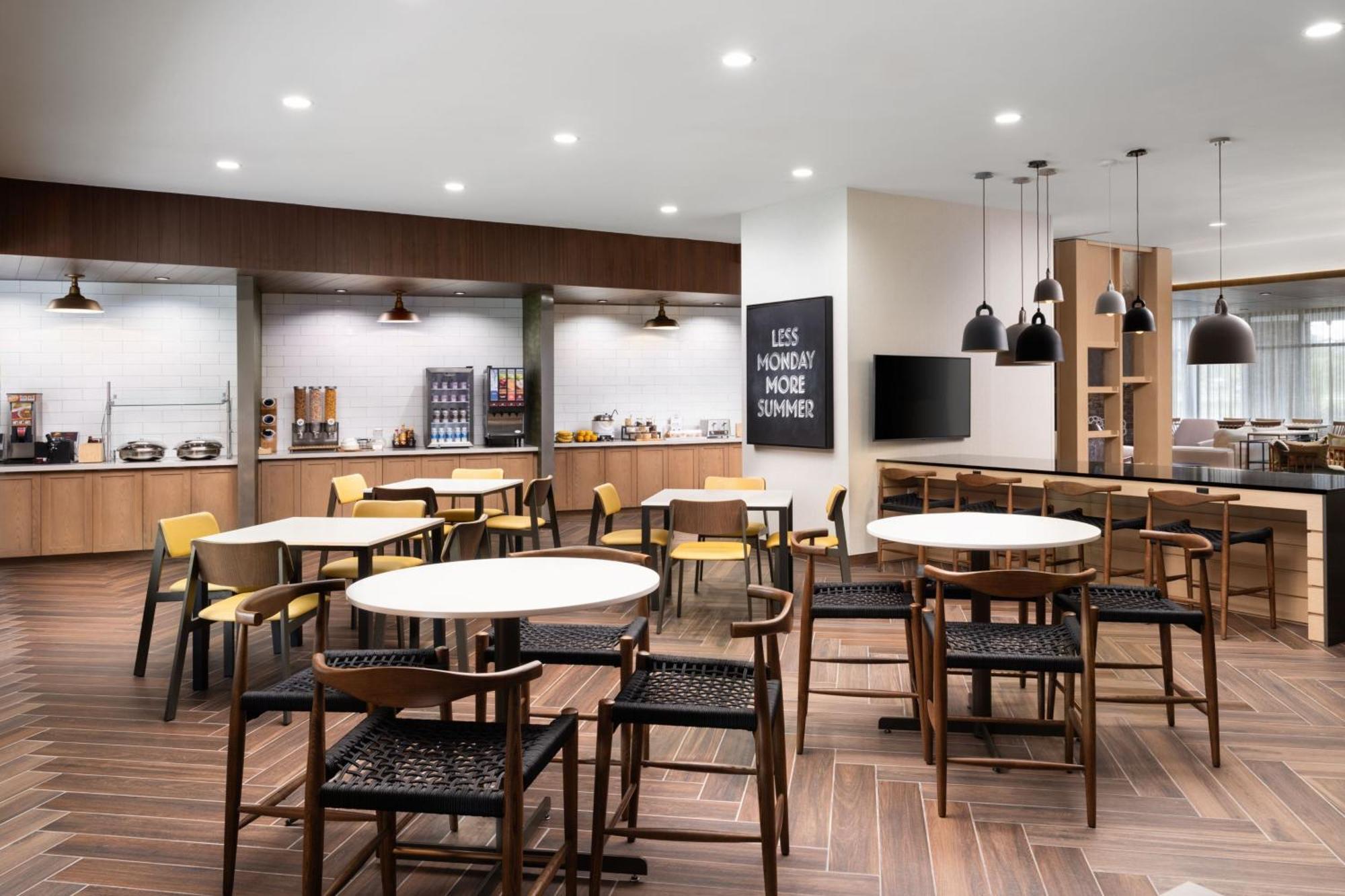 Fairfield By Marriott Inn & Suites ווייקרוס מראה חיצוני תמונה