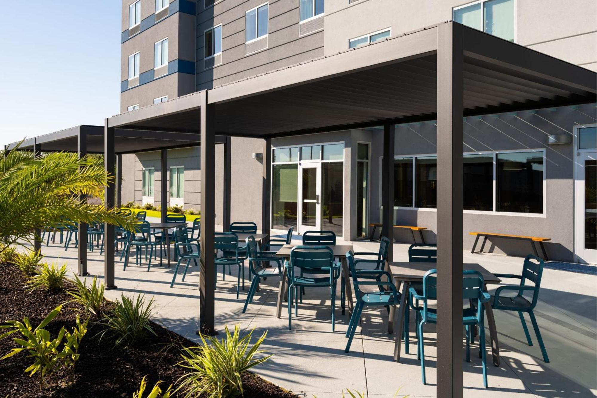Fairfield By Marriott Inn & Suites ווייקרוס מראה חיצוני תמונה