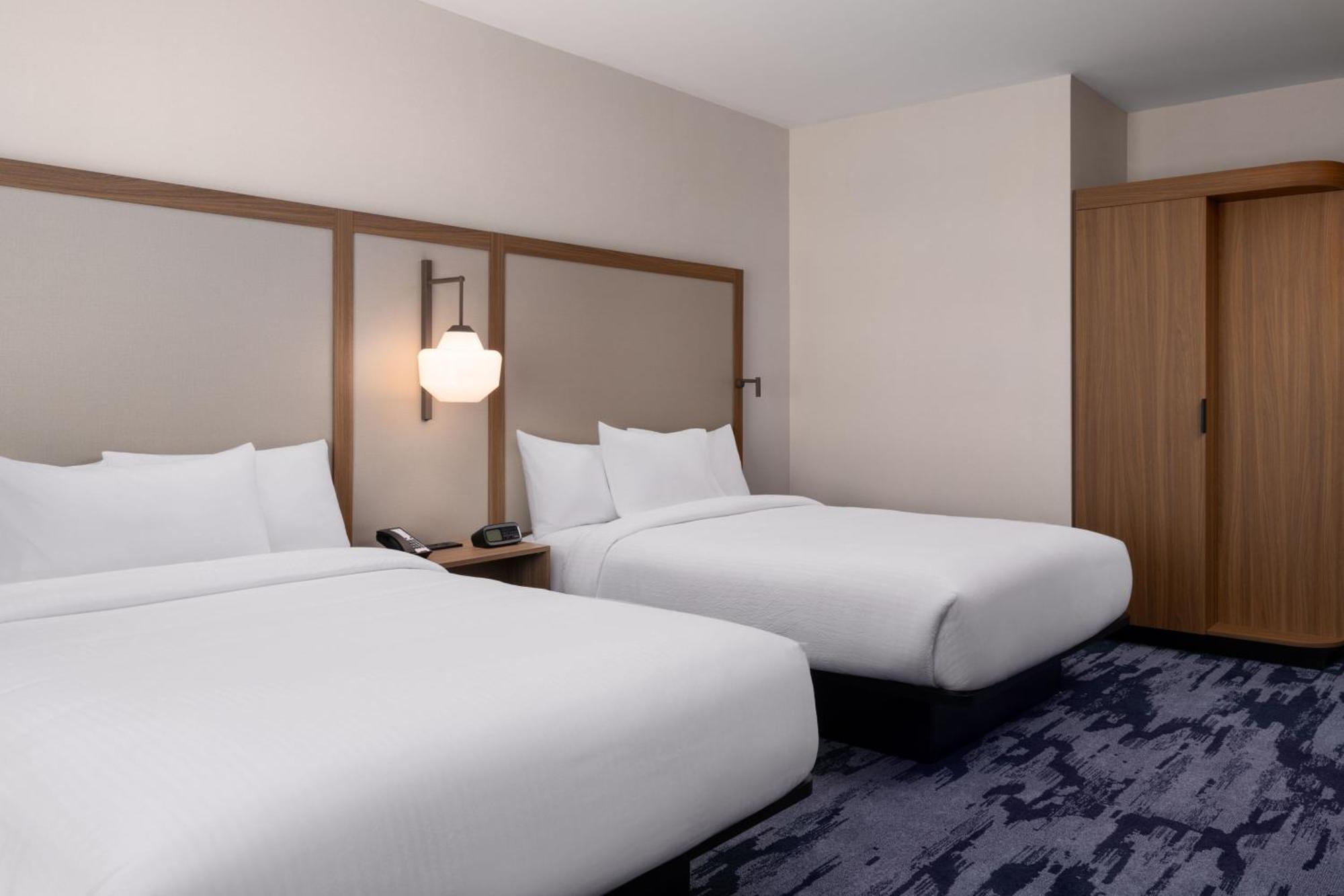 Fairfield By Marriott Inn & Suites ווייקרוס מראה חיצוני תמונה